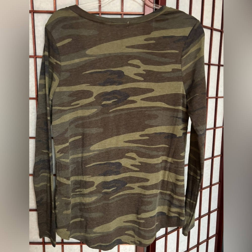 NWT Z Supply Olive Camouflage Long Sleeve Tee - Picture 6 of 7